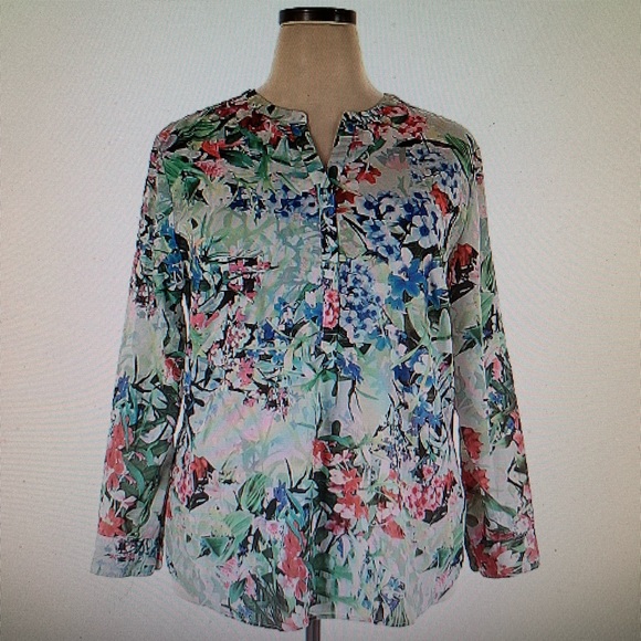 Talbots Tops - TALBOTS LONG SLEEVE FLORAL BLOUSE SIZE MEDIUM NWT!